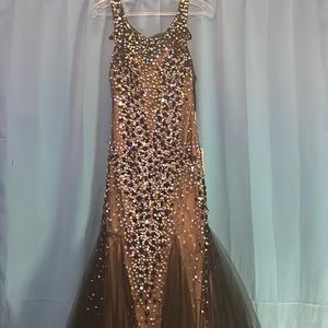 Size small , color - black and nude